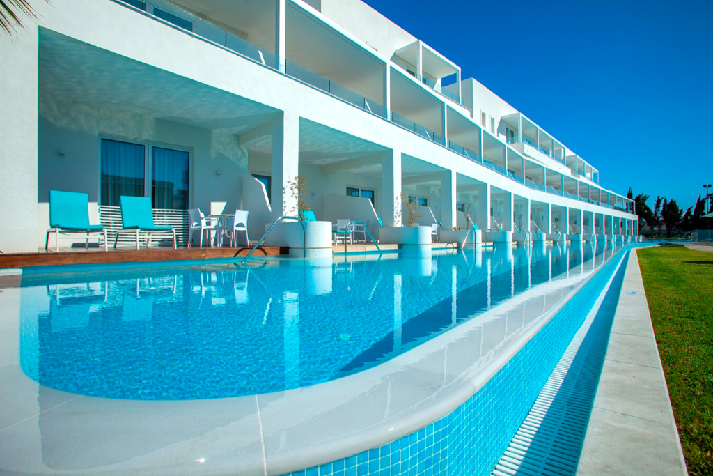 Guests enjoying the swim-up pool at SUN & SOUL CYPRUS